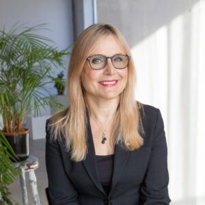 Anu-Adermann-e1544465075372